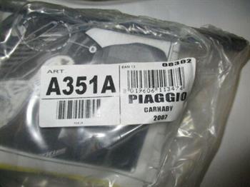 ATTACCHI PARABREZZA PIAGGIO CARNABY 125/200 2007